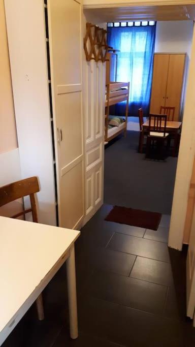Simple Apartment 10 Minutes To Downtown Wien Exterior foto